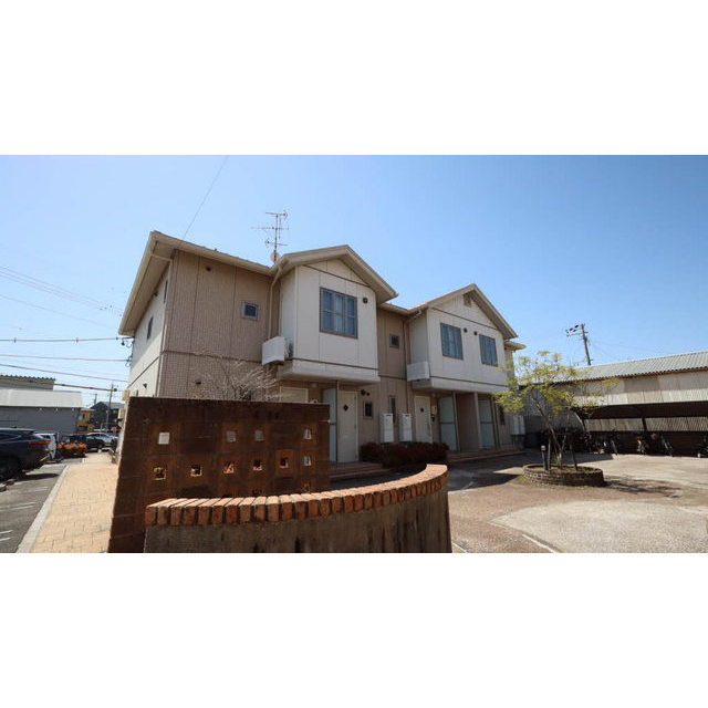 岐阜市芋島５丁目のアパートの外観