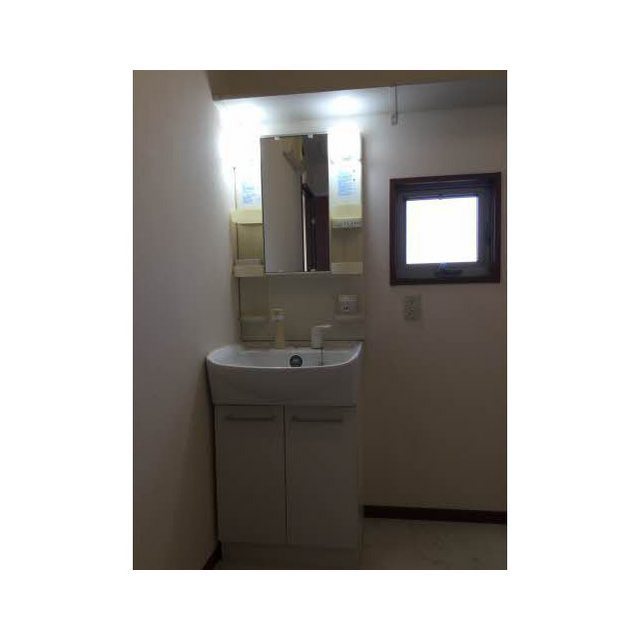 岐阜市芋島５丁目のアパートの洗面所