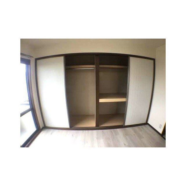 岐阜市岩地３丁目のアパートの収納