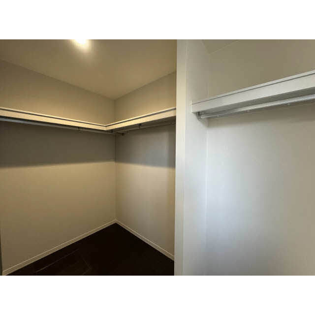 岐阜市切通６丁目のアパートの収納