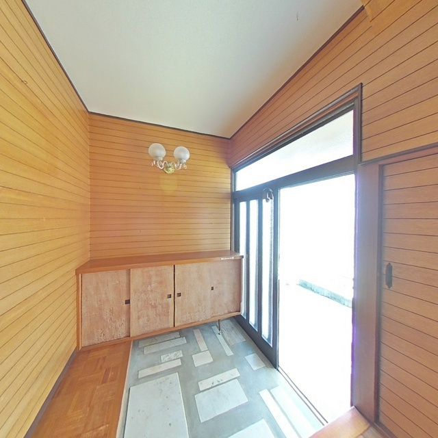 岐阜市長良福江町１丁目の一戸建ての玄関