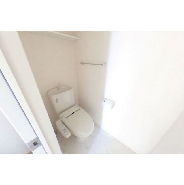 ノーブル　ネサンスのトイレ