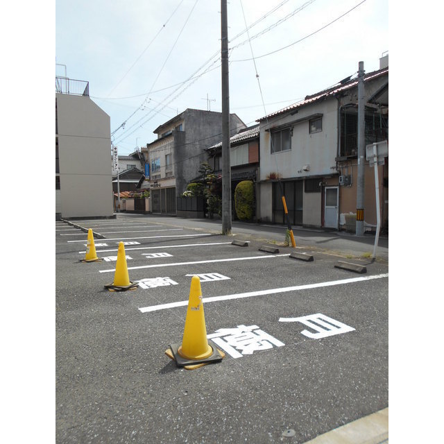 内藤電機駐車場の駐車場