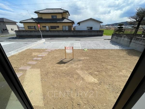 渋川市石原1期 2号棟のその他|リビングからの眺望です。