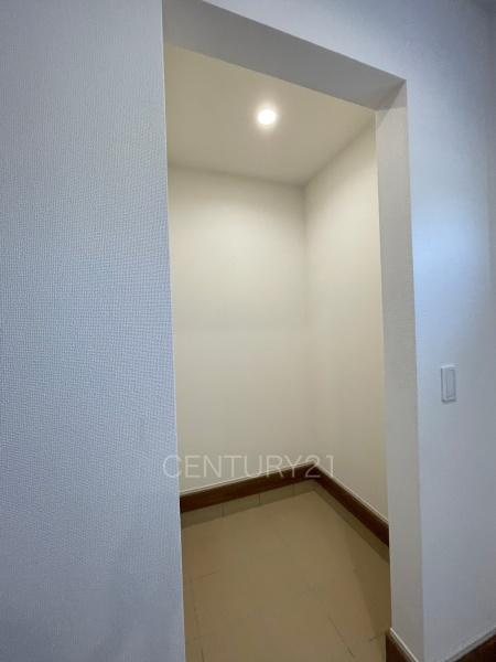 前橋市北代田町A号棟の玄関|収納スペース