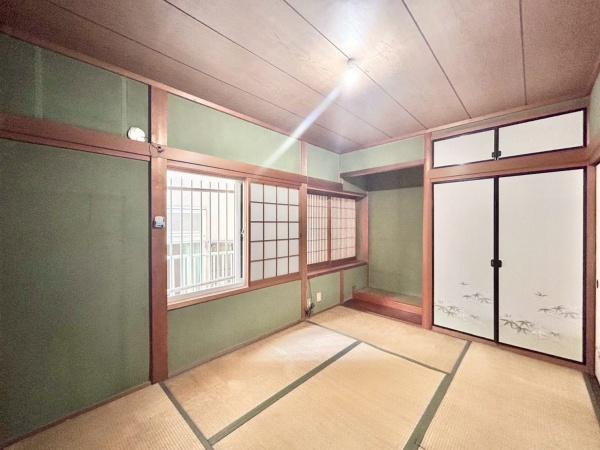 【和室】 | 和室は汎用性が高く様々な使い方ができます♪
収納と床の間がございます。