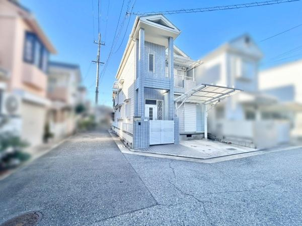 【前面道路含む現地写真】 | 全面道路：幅員約4.0ｍ！前面道路は交通量も少なく、安心してお住まい頂けます!