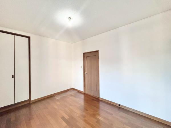 【子供部屋】 | ベッドや机の配置もしやすく好きなものを飾る楽しみもあるお部屋♪お好みの部屋を自由につくることができます！