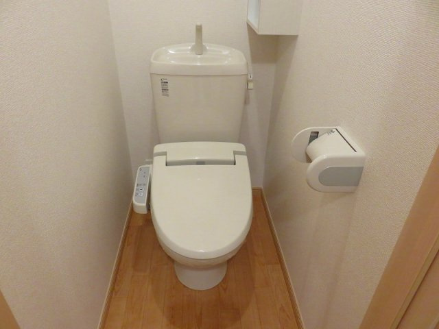 パークコート・ラフィン　Ⅰのトイレ|シンプルで使いやすいトイレです