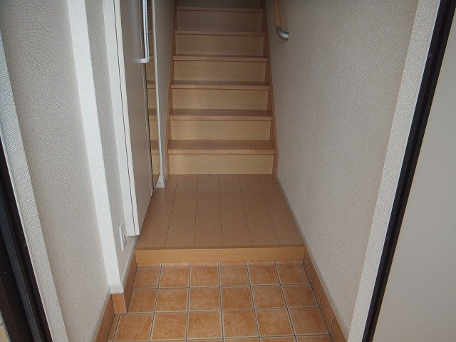 レオン　ステラの玄関|明るい玄関です