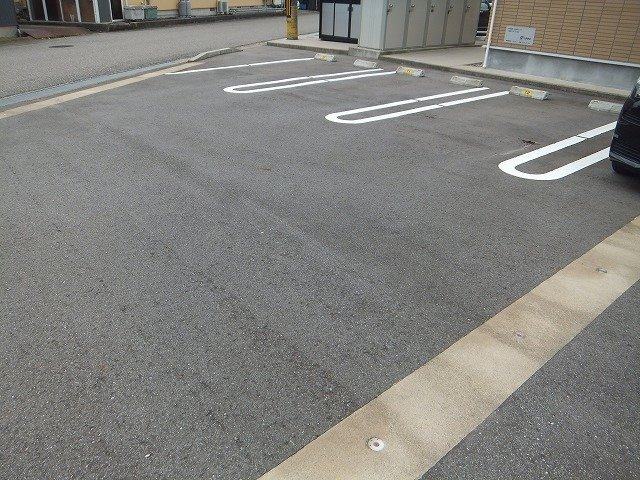 レオン　ステラの駐車場|駐車場完備です