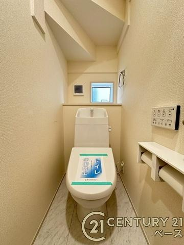 磯城郡川西町結崎 ２号棟 ／新築一戸建のトイレ|■現地撮影写真■１・２階ともに清潔感ある綺麗なお手洗を完備！