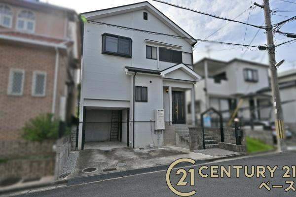 香芝市穴虫　一戸建の駐車場|■現地撮影写真■駐車スペース１台分完備！