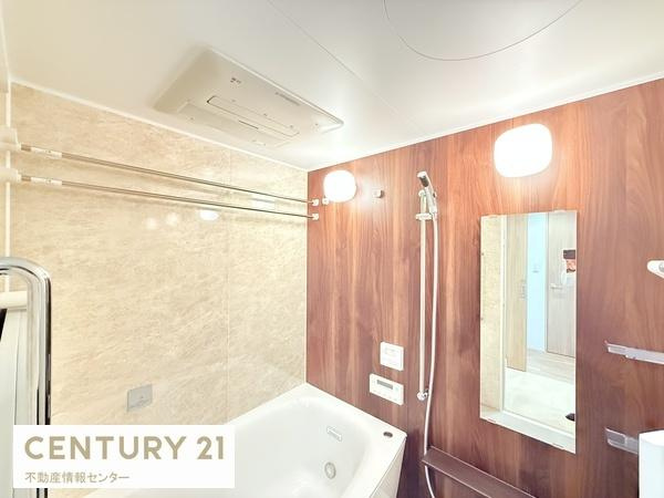 【浴室】 | ハルモシティ　サウスレジデンス | 浴室暖房乾燥・涼風・ミストサウナ・水ミスト機能のカワック採用！それだけでなく、酸素美泡湯（さんそびほうゆ）という浴槽内にマイクロバブルを発生させ、身体の芯まで湯温を届けてくれます！