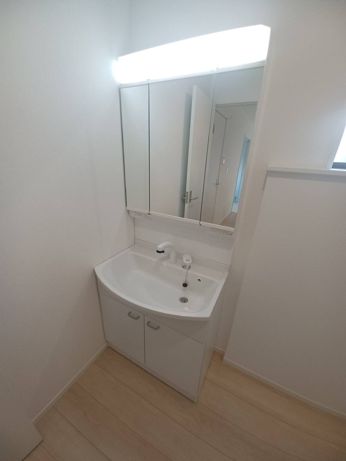 【新築戸建】仁井田町　全5棟の独立洗面台