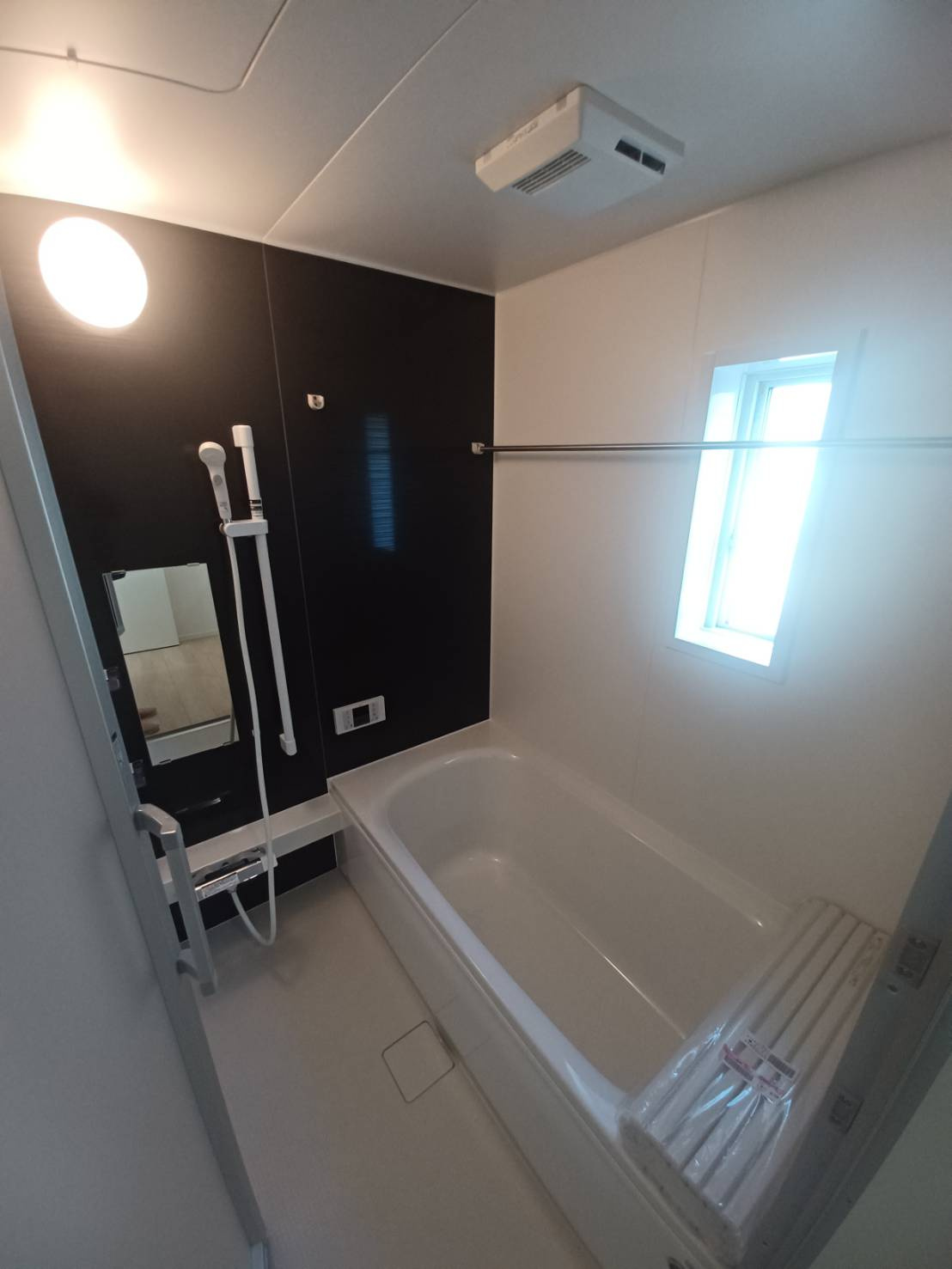 【新築戸建】泉玉露　全2棟の浴室