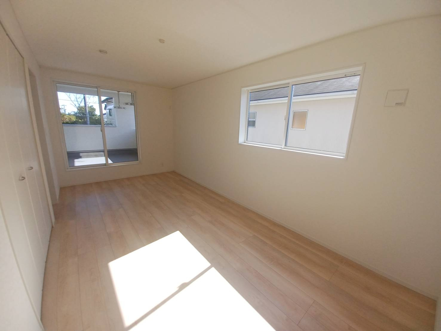 【新築戸建】泉玉露　全2棟の洋室