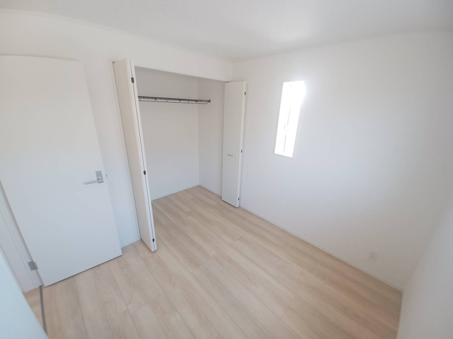 【新築戸建】泉玉露　全2棟の洋室