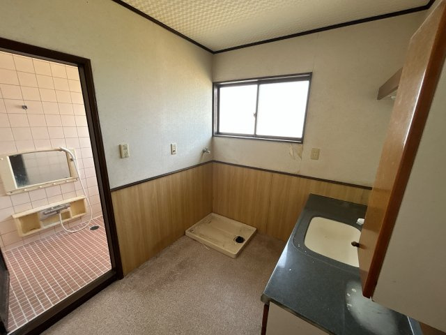 いわき市小名浜字燈籠原　中古戸建　の脱衣所