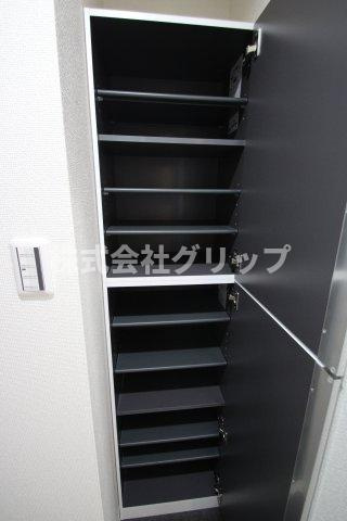 b'CASA横浜セントラルの収納