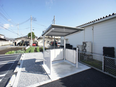 【その他共用部分】 | リュミエール | 屋根付きの駐輪場があります♪