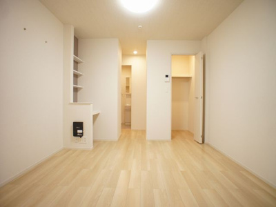 【居間・リビング】 | リュミエール | 快適に過ごせるエアコンが付いています♪