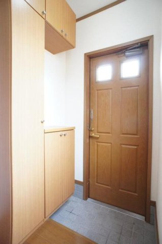 ミレニアムハイツ　Ｓの玄関