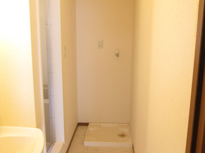 ファミール南山 Bのその他