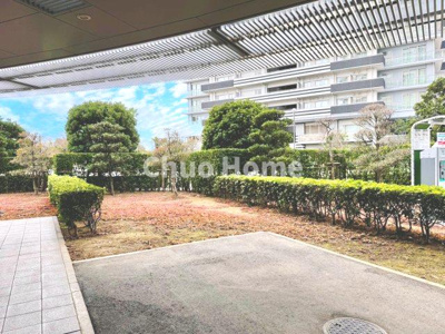 【中庭】 | アップルタワー東京キャナルコート | 敷地内には緑が多く住環境良好です