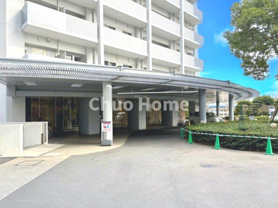 【エントランス】 | アップルタワー東京キャナルコート | 【エントランス】マンションのエントランスは、その物件の印象を決める、顔とも言える場所です。毎日通る場所ですからきれいなのが一番です。