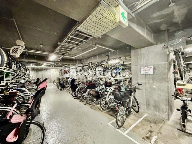 アップルタワー東京キャナルコートの駐輪場|【自転車置き場】最新の空き状況や費用などの詳細は担当スタッフまでお問い合わせください。