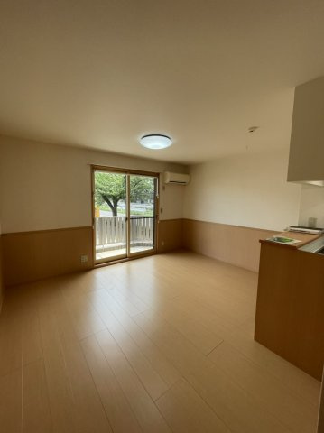 パークハイム朝宮 Ｂの居間・リビング