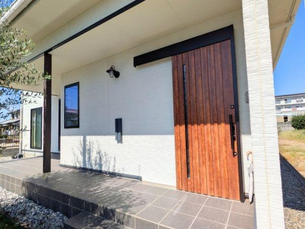 久原中央1丁目　中古の玄関