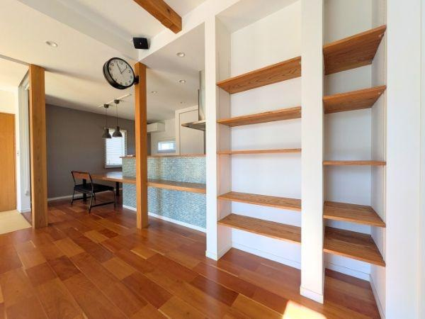 久原中央1丁目　中古の居間・リビング