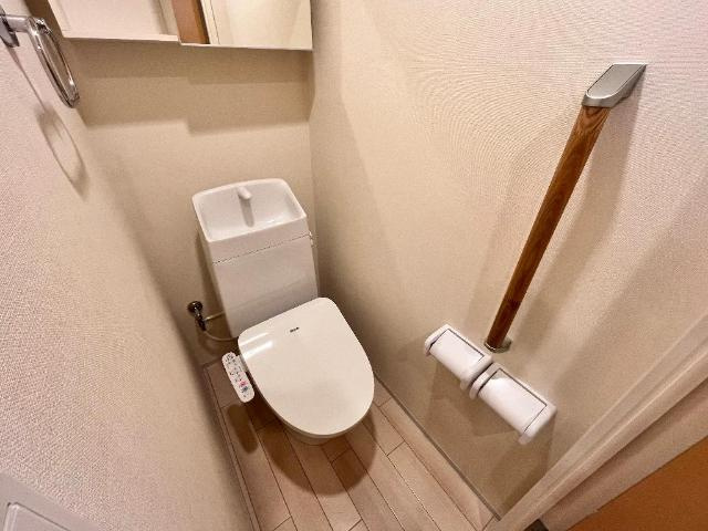 ラメール上天満のトイレ|シャワー付トイレ