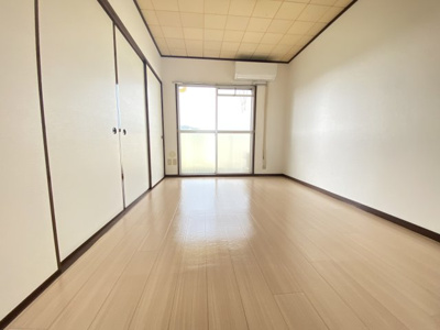 【居間・リビング】 | 小関ハイツ２棟