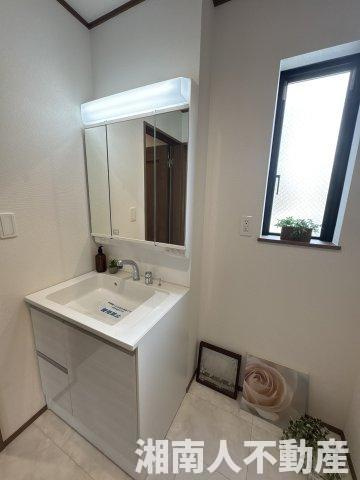 茅ヶ崎市柳島2丁目　新築戸建て　全１棟の独立洗面台|朝の身支度には欠かせない独立洗面化粧台