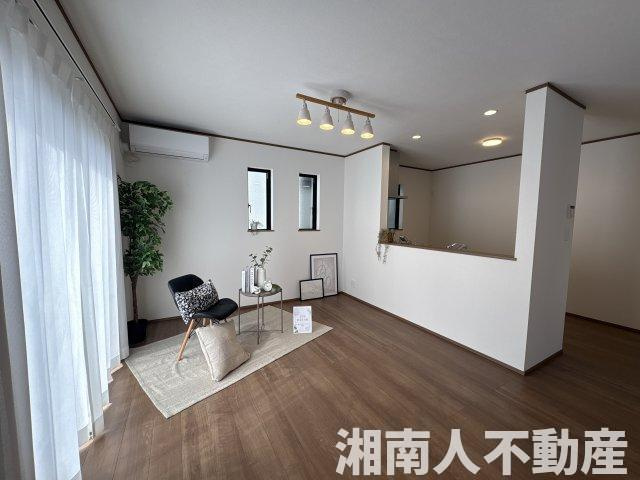 茅ヶ崎市柳島2丁目　新築戸建て　全１棟の居間・リビング|ゆったり過ごせる居間です