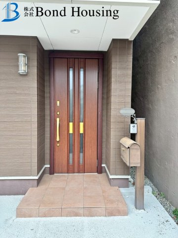 「オール電化」「明石海峡大橋一望」岬町 築20年の玄関