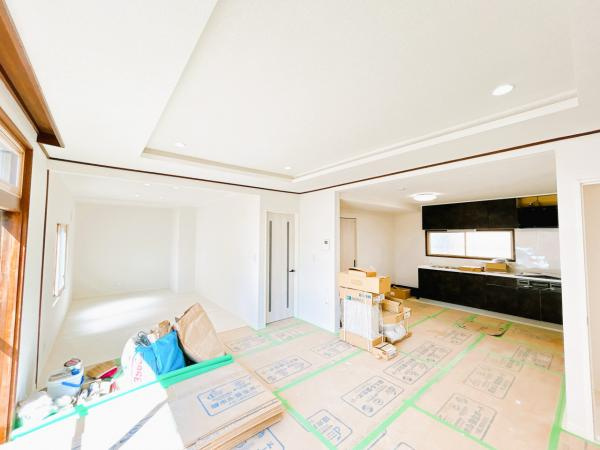 網走市潮見９丁目７戸建の居間・リビング