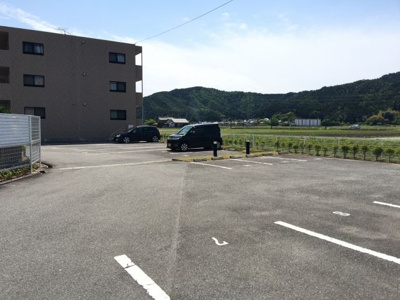 【駐車場】 | リバーサイドレジデンス