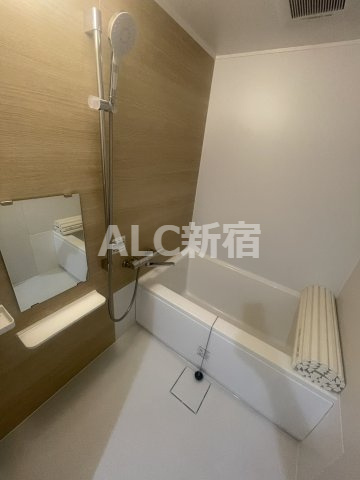 ロイヤルパレス清水町の浴室