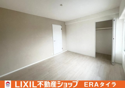 【洋室】 | ハンリョウ八尾ハイツ