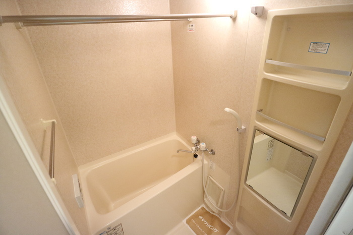 ラッフィナート有瀬の浴室