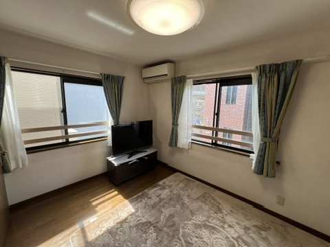 川崎市中原区上小田中6丁目　中古戸建の洋室|洋室です