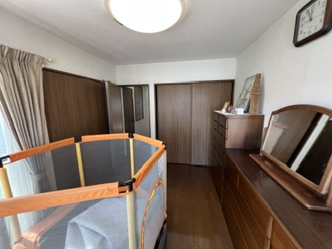 川崎市中原区上小田中6丁目　中古戸建の洋室|スタンダードな洋室です