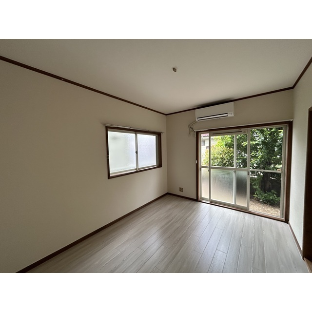 サンドリングハイムBの居間・リビング|ゆったりとした居間です