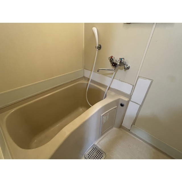 サンドリングハイムBの浴室|コンパクトで使いやすいお風呂です