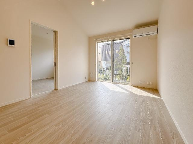 さいたま市北区日進町１丁目のアパートの居間・リビング|居間です