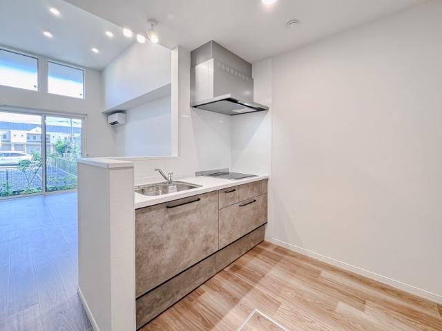 さいたま市中央区八王子２丁目のアパートの居間・リビング|使いやすいリビングです